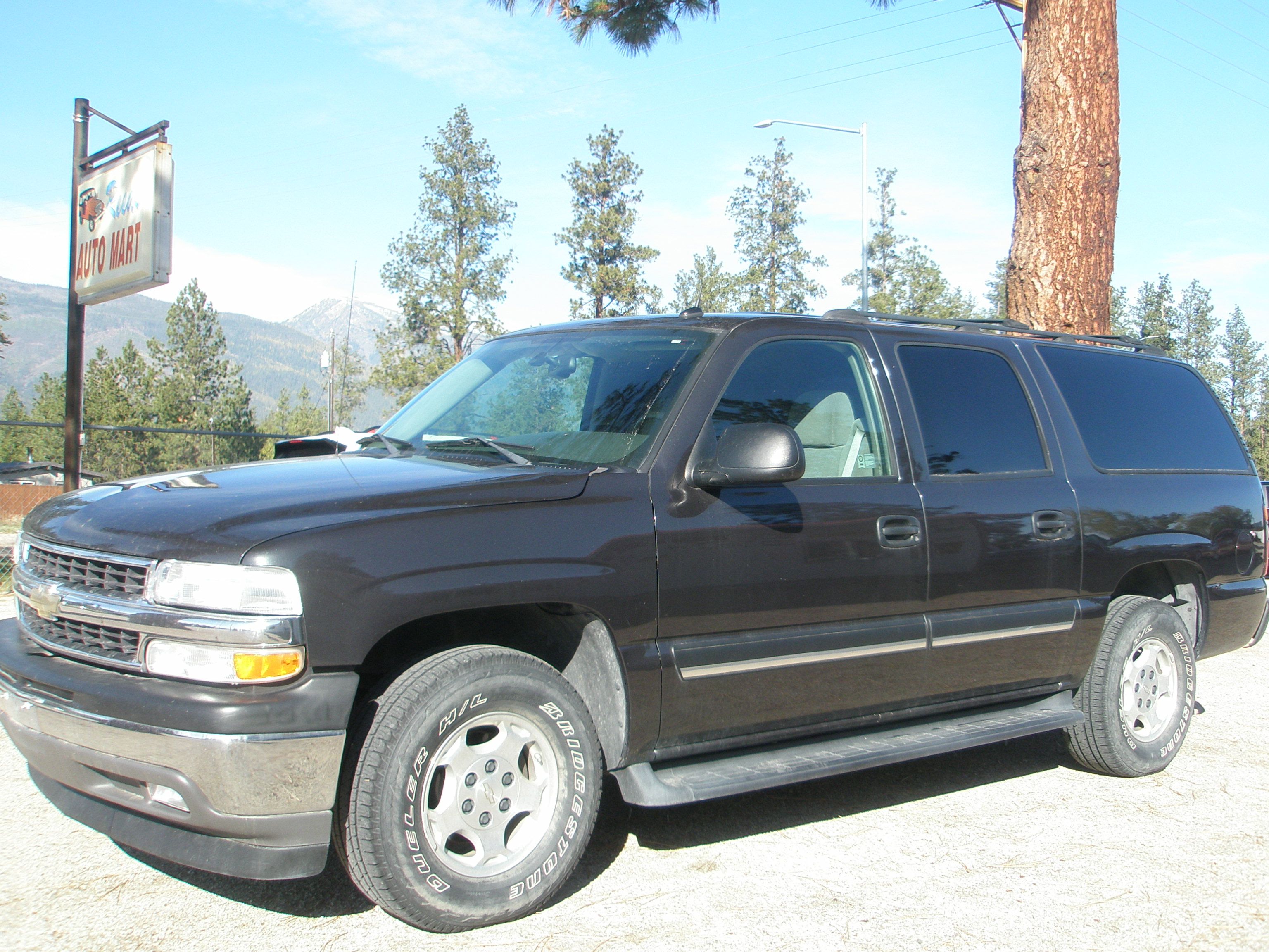 2005 Chevrolet Suburban LS