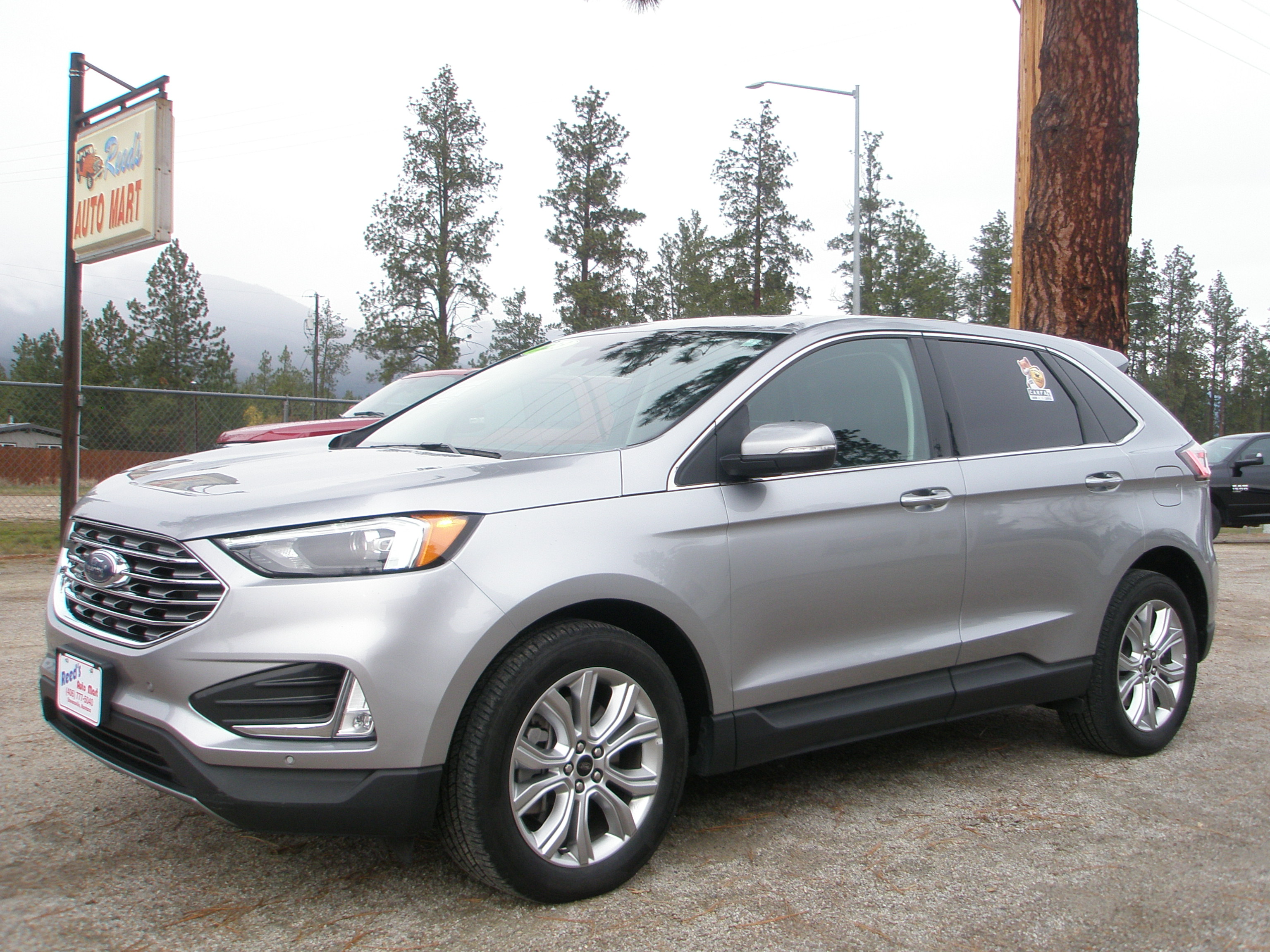 2023 Ford Edge Titanium's photo